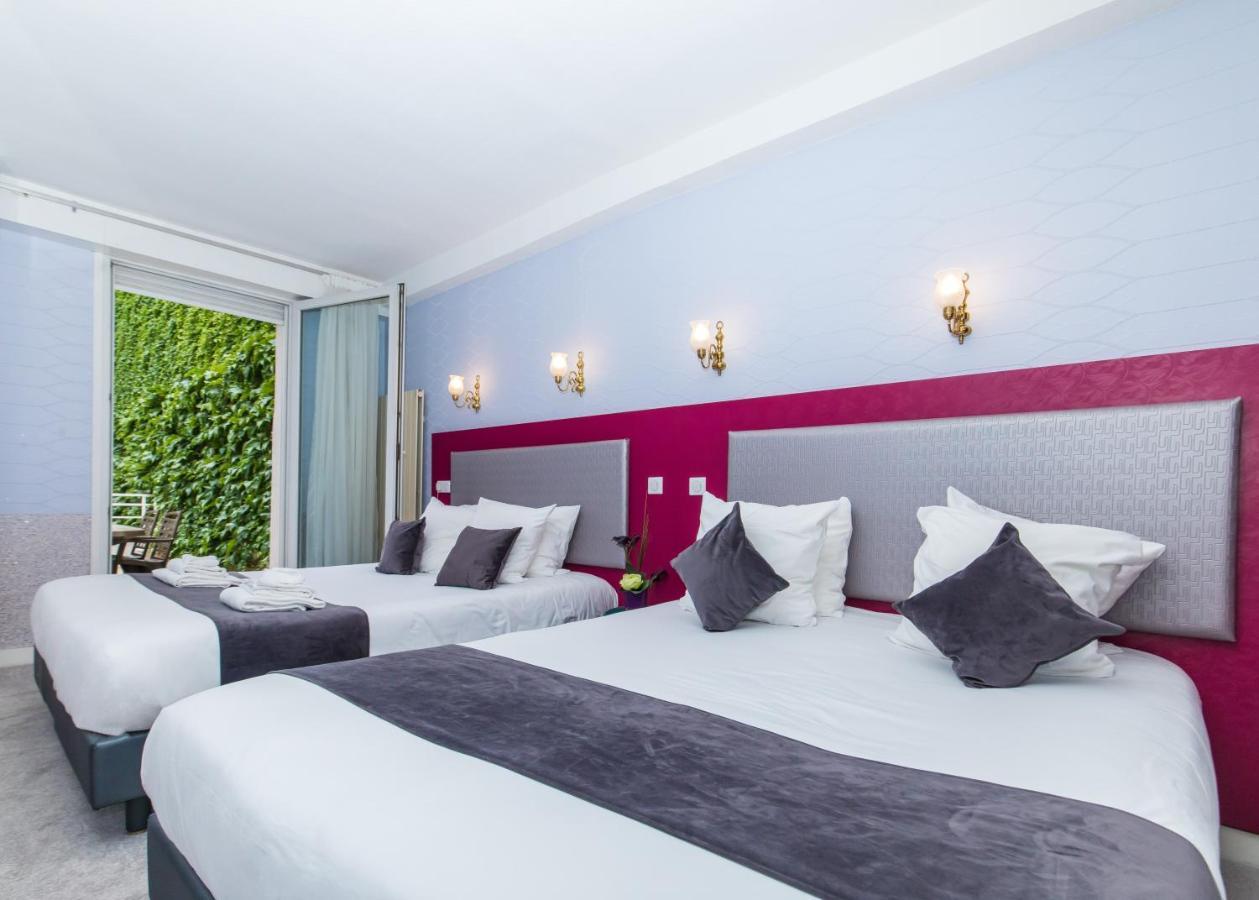 Quadruple Room Terrace