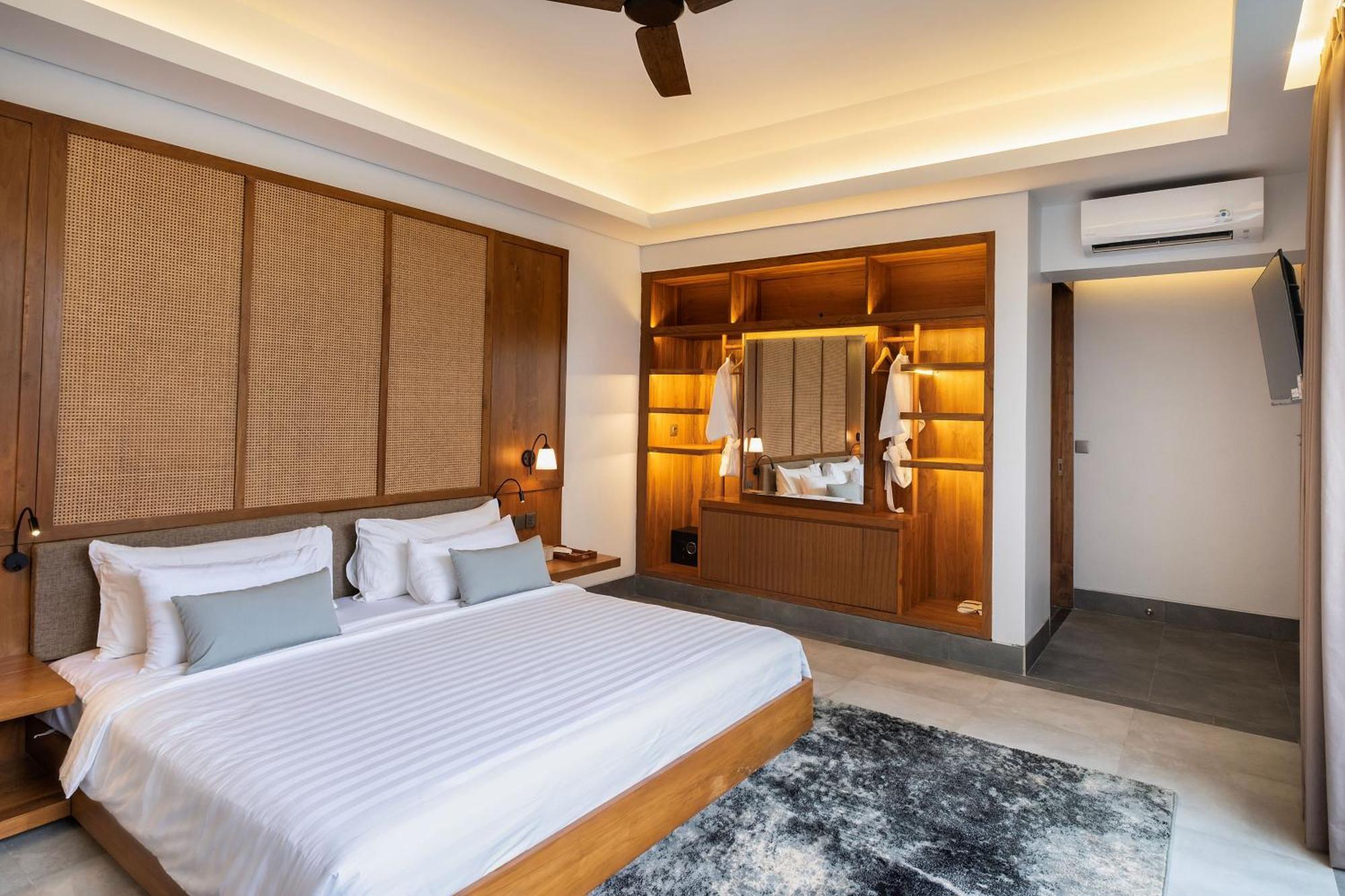 Grand One-Bedroom Pool Villa