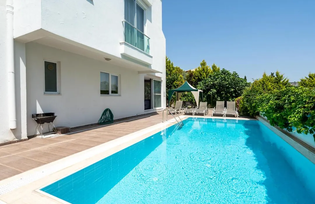 Ada Villas-1