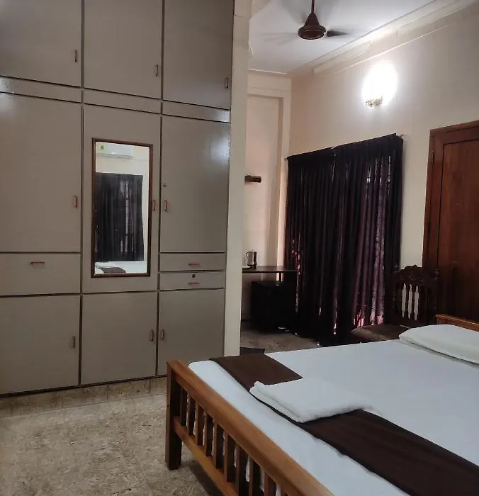 Sreevalsam Guest House-1