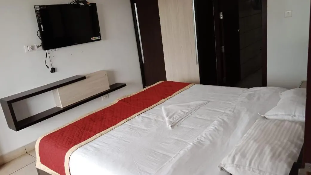 Ooty Limra Holiday Inn Cottage-1