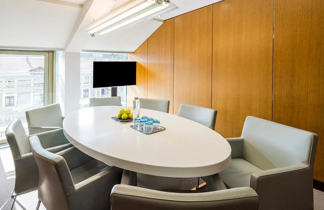 Holiday Inn Express Paris-Canal De La Villette By Ihg-1