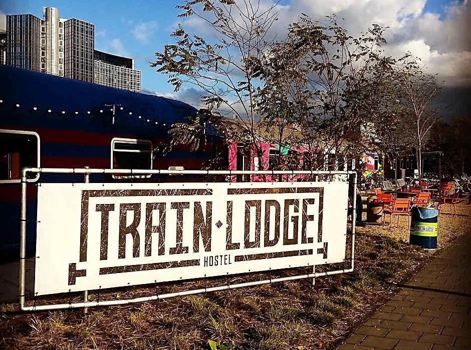 Train Lodge Amsterdam-1