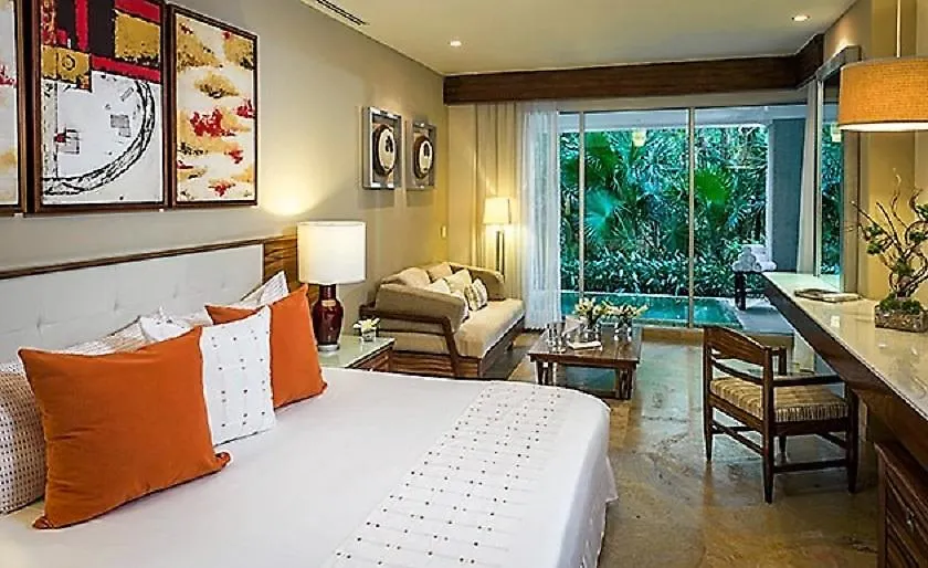 Grand Mayan-1