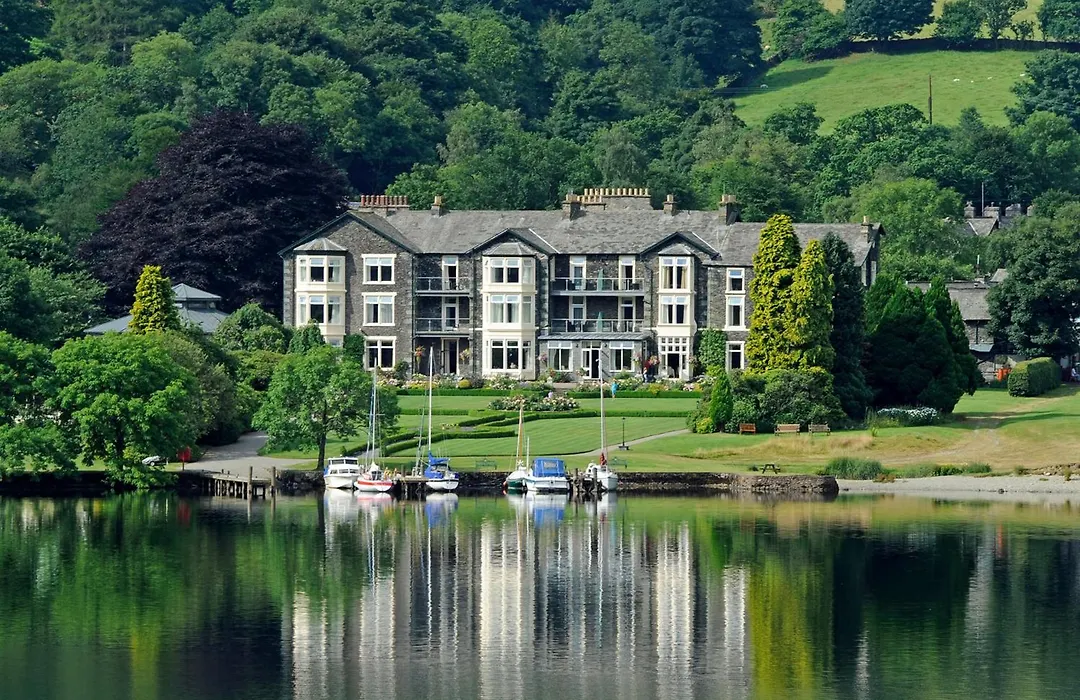 The Inn On The Lake-1