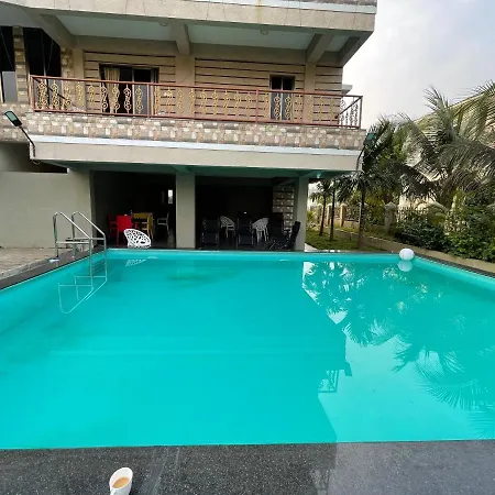 Neville'S Villa - Pet Friendly With Pool-2