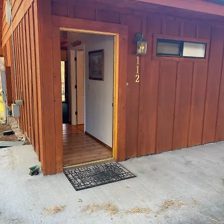 Whispering Pines Lodge-2