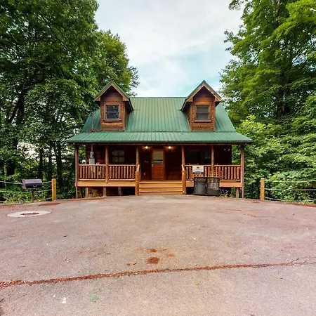 Bearfoot Lodge-2