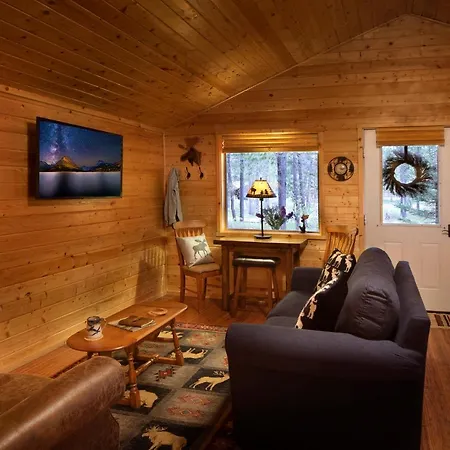Reclusive Moose Cabins-3