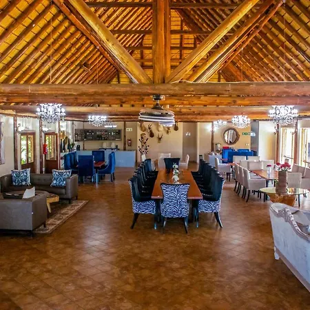 Mela Luxury Game Lodge-2