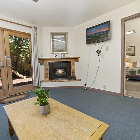 Big Bear Lakefront Lodge-2
