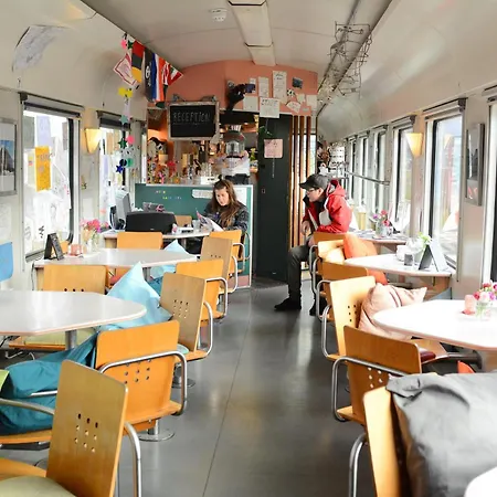 Train Lodge Amsterdam-2