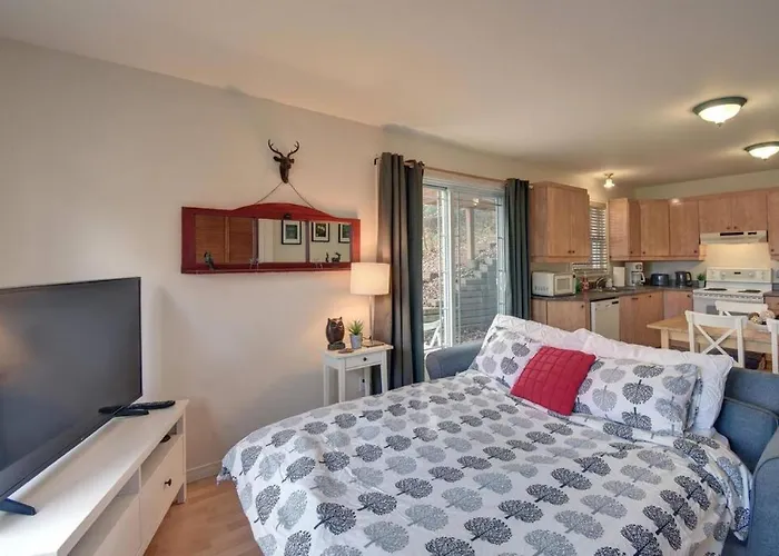 Tranquility Lodge by Instant Suites