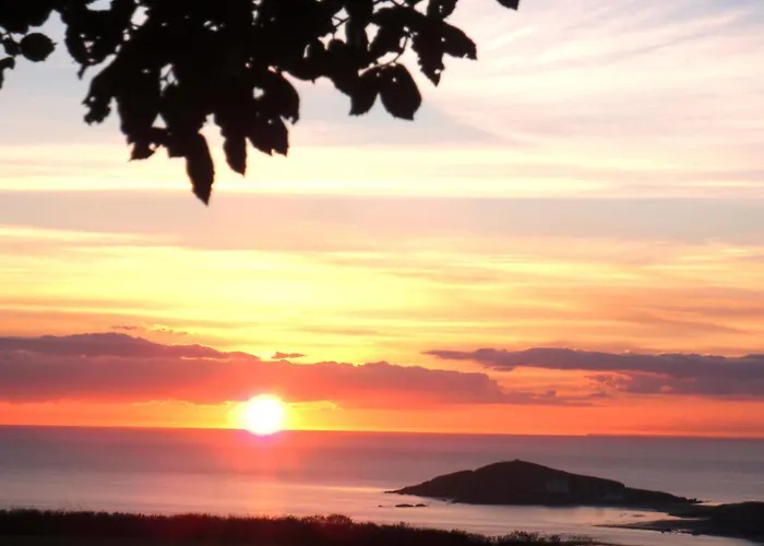 Sunset Lodge
