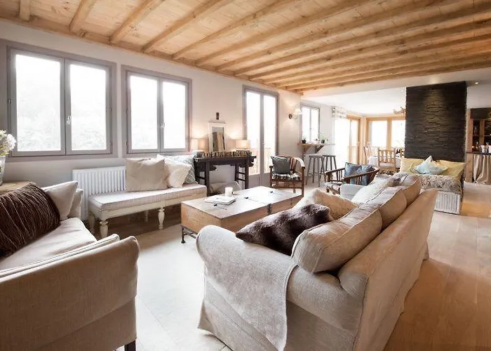 Riverwood Lodge