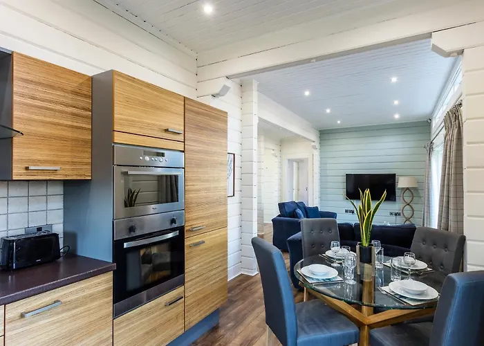 Roydon Marina Village Lodges