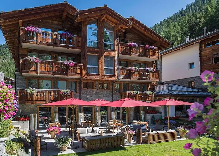 Apartment In Chalet Pizzo Fiamma