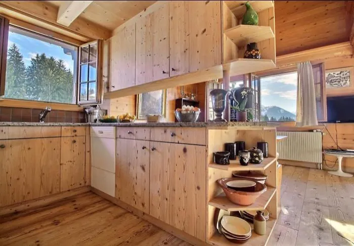 Chalet Soldanella 10 Guests Gstaad