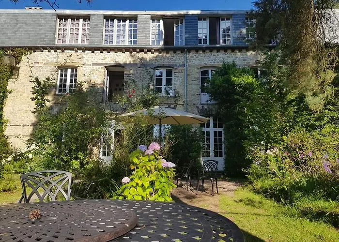 Animaux admis MANOIR DU TERTRE Au Coeur De La Forêt De Brocéliande