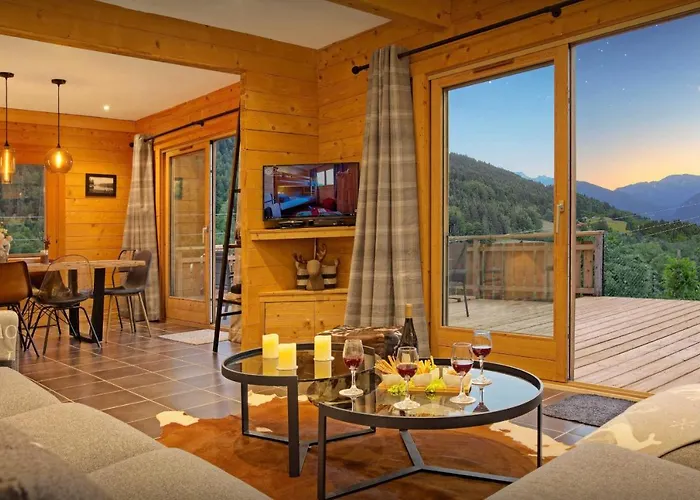 Chalet Carter - Ovo Network