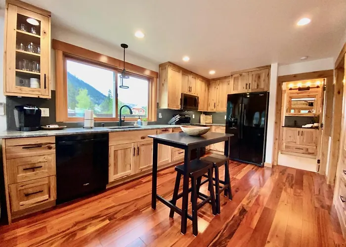 The Cascade Chalet - Leavenworth