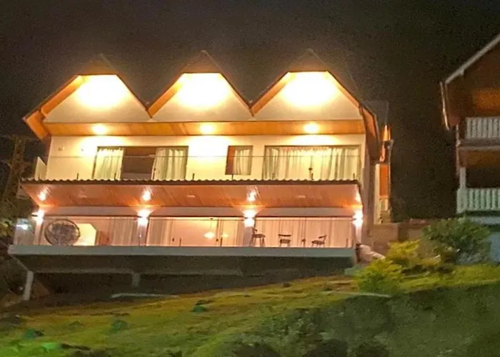 Chale Lindo Em Um Condominio Top!