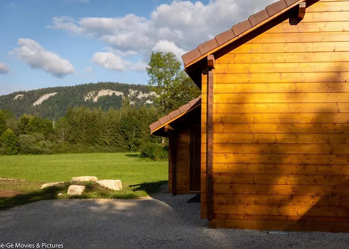 Les Jardins du Hérisson Chalet 1