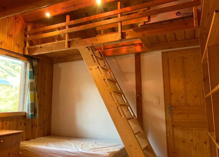 Chalet bioclimatique avec vue sur le lac de Serre Ponçon