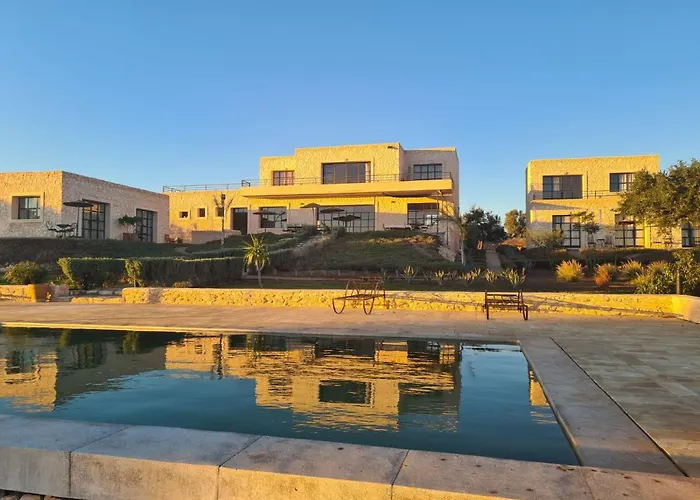 Hôtel de l'aéroport: Tassourt Lodge