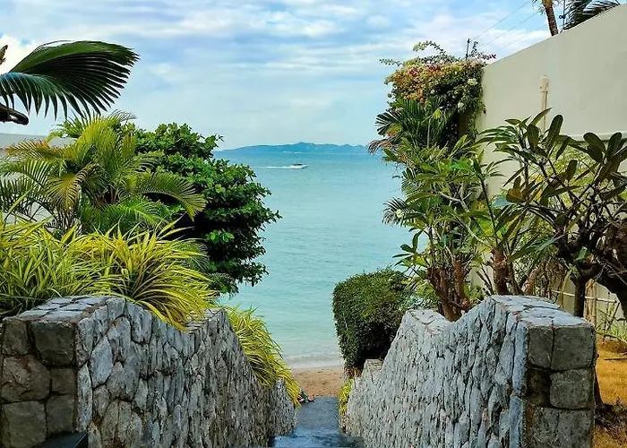 Majestic Residence Pool Villa Private Beach