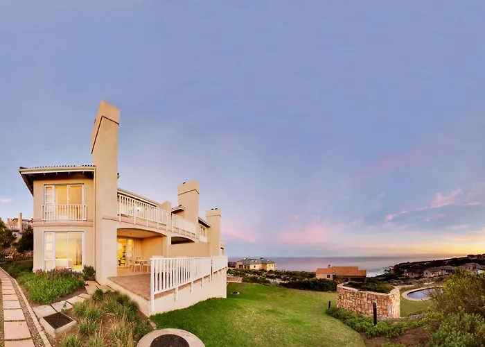 Pinnacle Point Beach & Golf - Penthouse & Villa