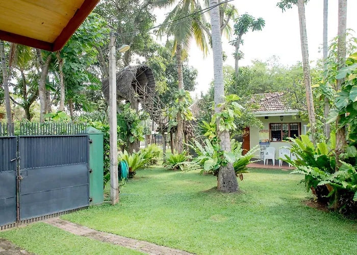 Villa Shade
