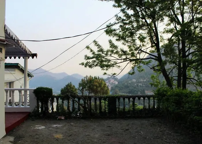 Dog friendly hotels Whistling Thrush Cottage, Bhimtal