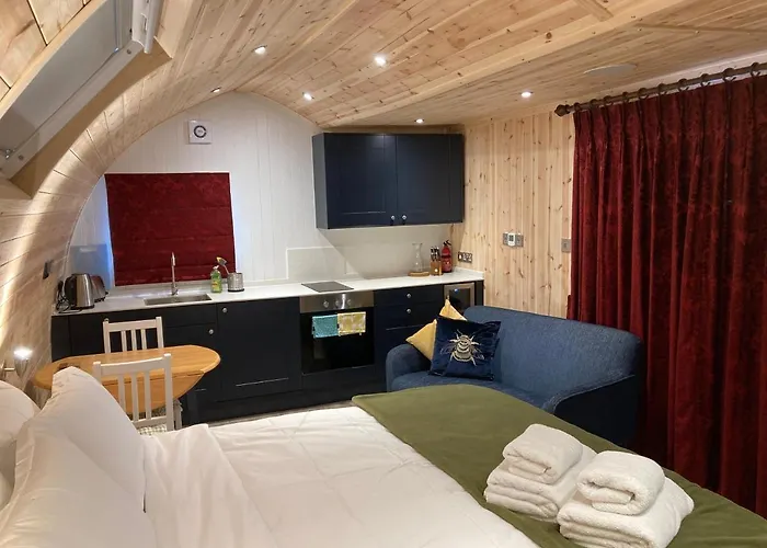 Bedrule Old Manse Glamping