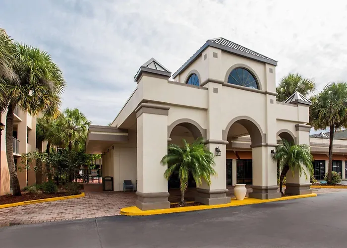 Motels Days Inn & Suites By Wyndham Orlando Airport