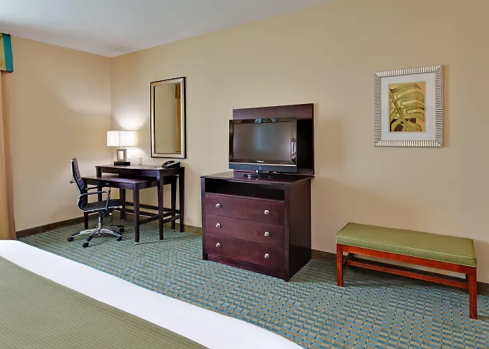Holiday Inn Express & Suites Gulf Shores By Ihg