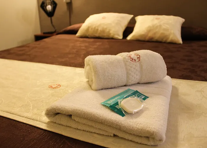 Casi Guemes Hotel