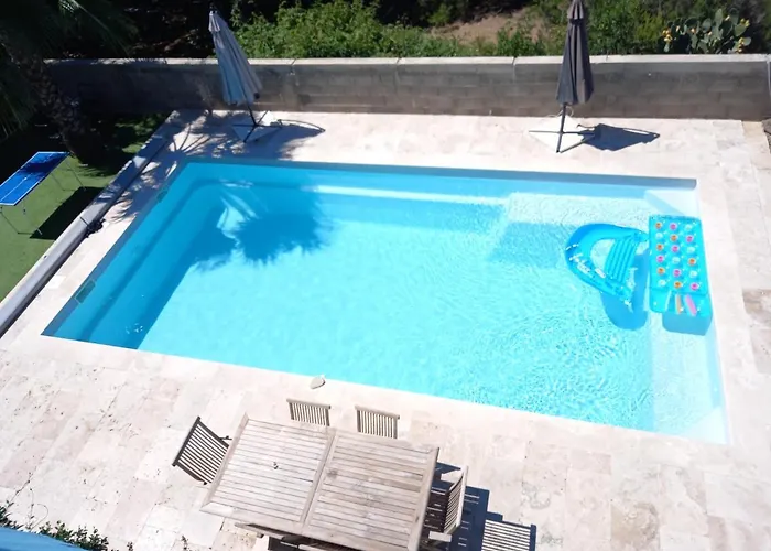 Casa di legnu ,charmant chalet avec piscine
