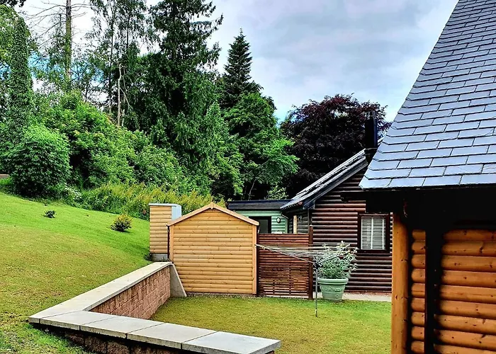 Upper Rosemount Lodge