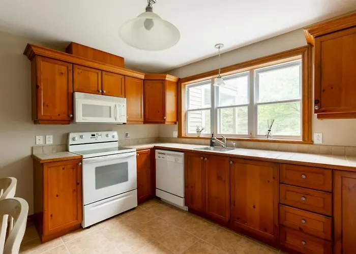 The Mont-Tremblant Hideaway By Instantsuites