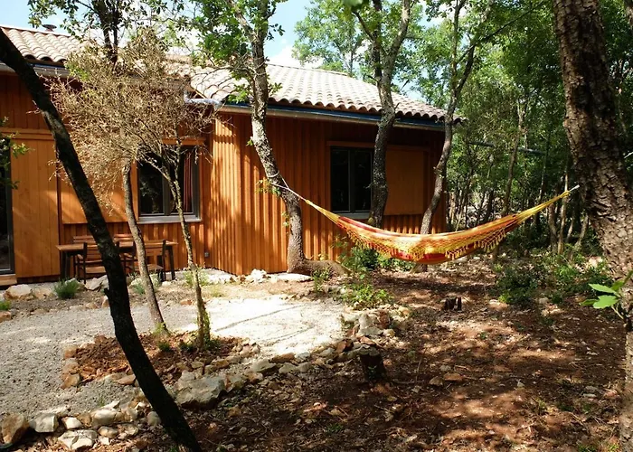 Gite et cabane écologiques 1000 Pailles