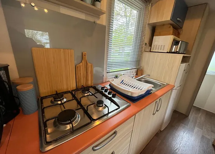 Mobil-home climatisé avec piscine