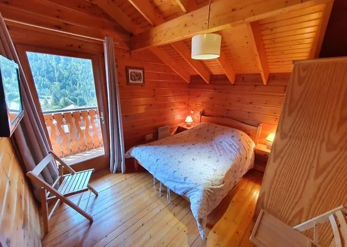 Chalet Individuel 8 Pers A Chatel Porte Du Soleil Avec Jacuzzi Exterieur