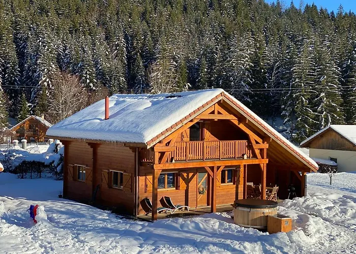 Le Chalet de la Devinière, bain nordique extérieur chauffé