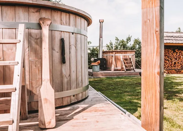 Crash'Nstay - The Silo Bungalow
