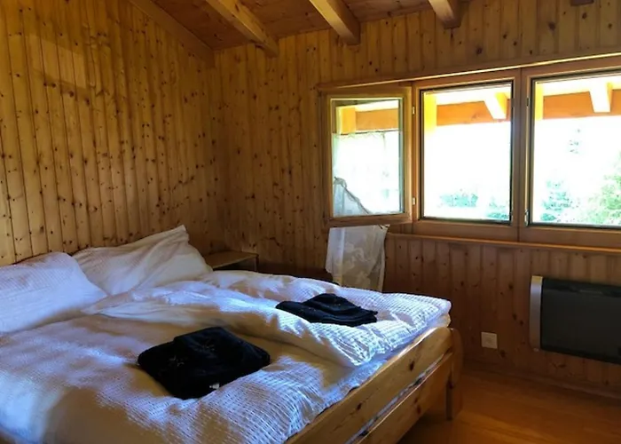 A L'Oree Du Bisse