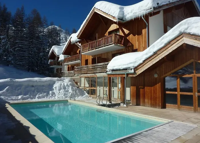 Chalet Mitoyen Aux Orres Avec Piscine Chauffee, Sauna, Hammam - Skis Aux Pieds - 6 Pers. - Fr-1-322-110