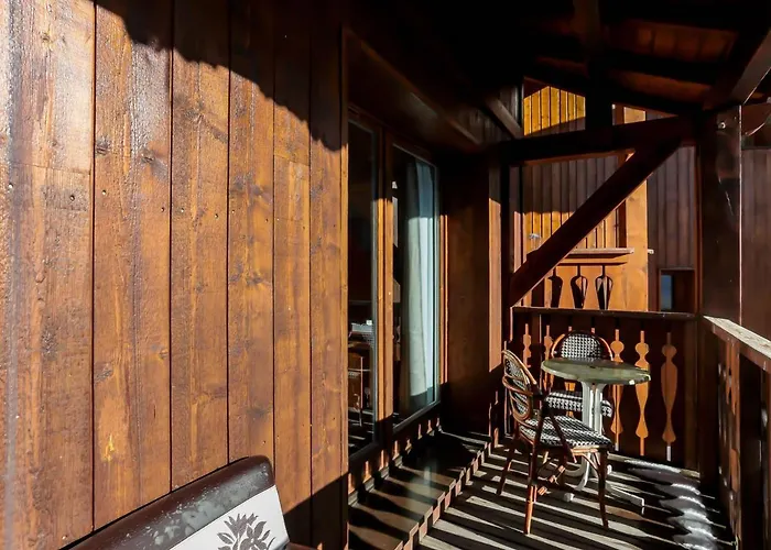 Chalet Triplex 75M² Val Thorens - 2 Chambres, 1 Cabine, Cheminee, Wifi, Proche Pistes Et Commerces - Fr-1-637-11