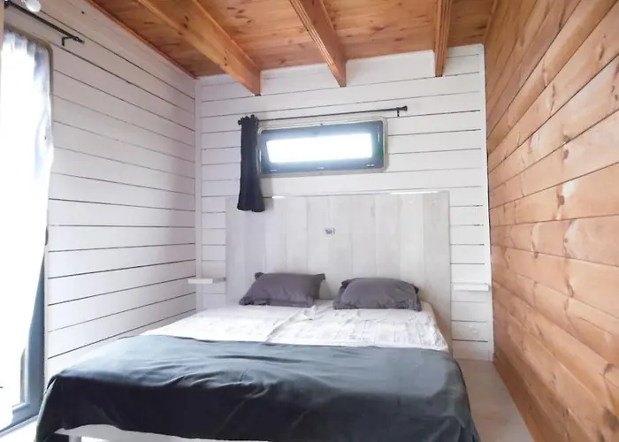 Chalet cosy climatisé avec parking et Internet