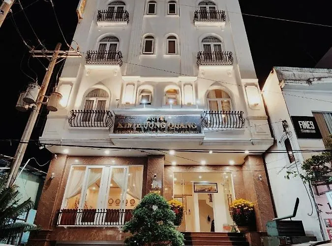 Family Hotel: Kim Huong Quang Hotel